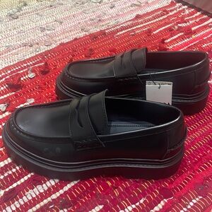 Zara’s mens penny loafers black